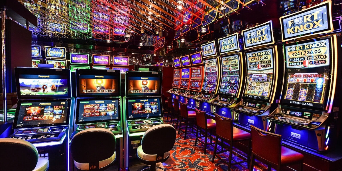 Guida al Video Poker e al Poker contro il Banco
