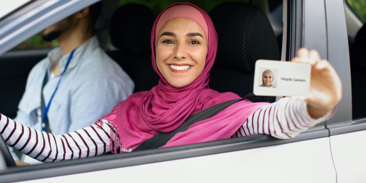 How Much Do Buy Driving Licence Experts Earn?