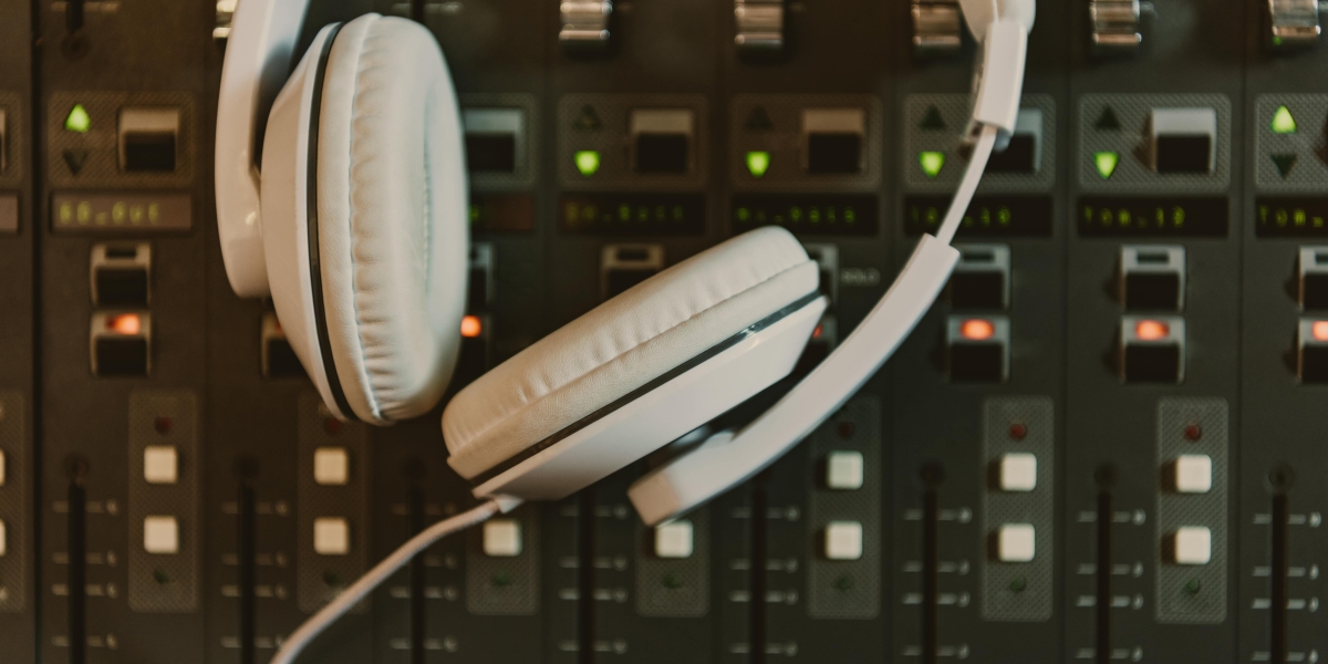 10 Things That Everyone Doesn't Get Right About The Word "Headphone For Sale"